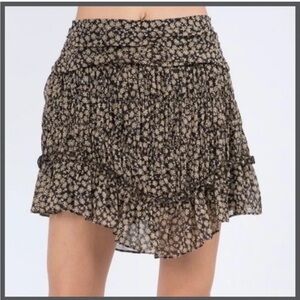 NWT Whiteroom + Cactus Running Through Flowers Skirt
